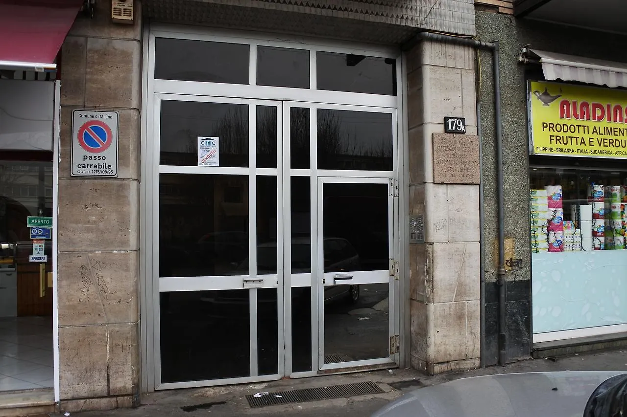 فندق ميلانفي  Comodo Bilocale Zona Ponte Nuovo, Vicinanza M2 إيطاليا