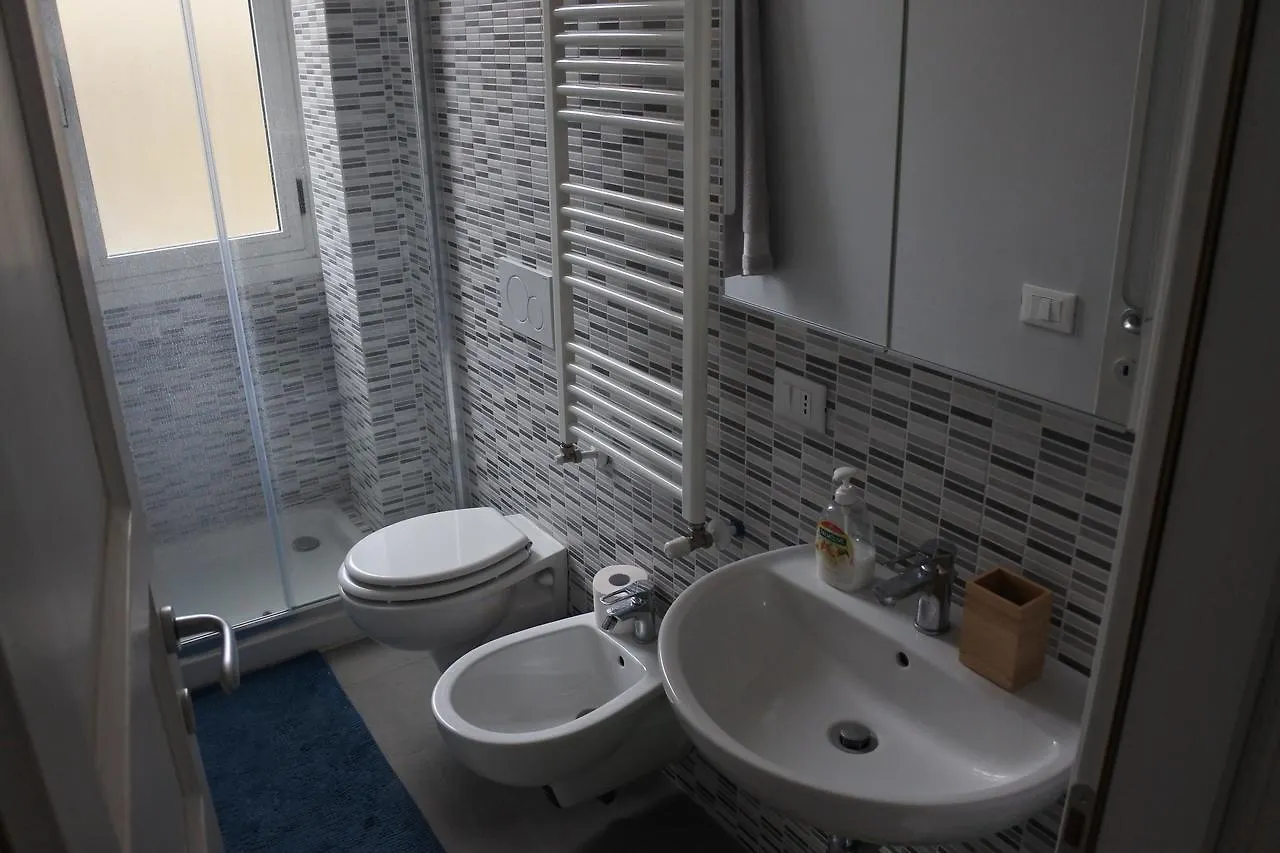 Comodo Bilocale Zona Ponte Nuovo, Vicinanza M2 Hotel Milan Apartment
